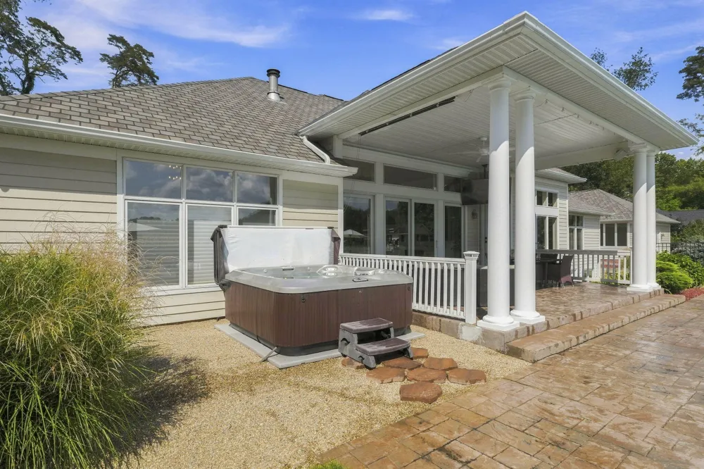 1920 High Mdw S Bertrand Township, MI 49120