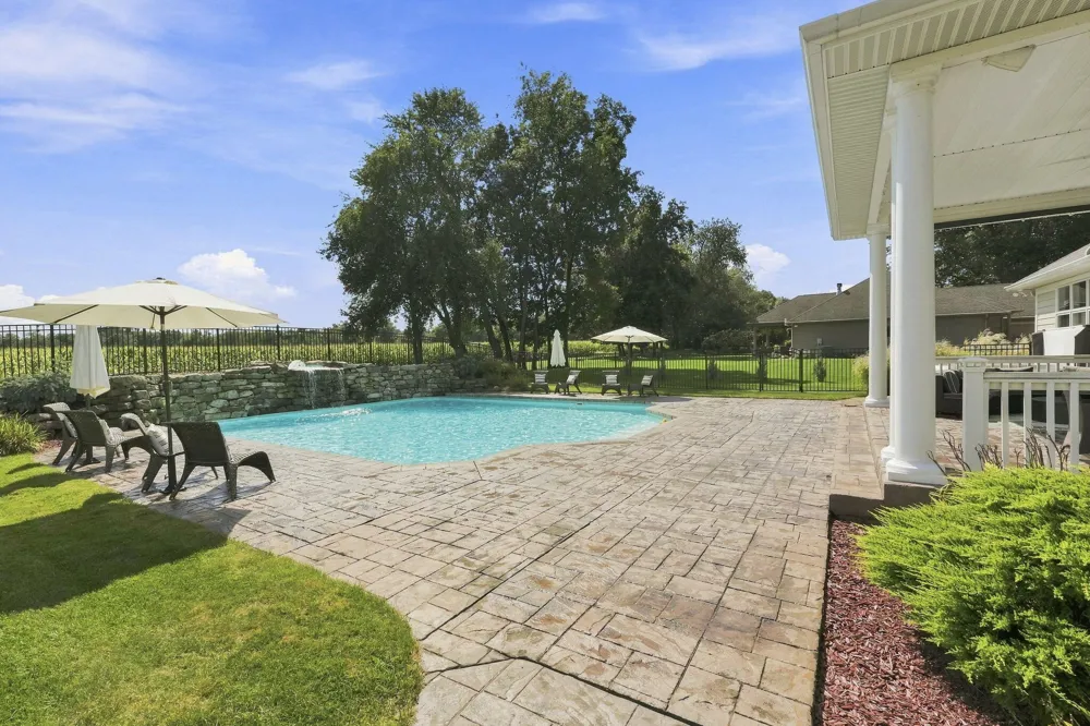 1920 High Mdw S Bertrand Township, MI 49120