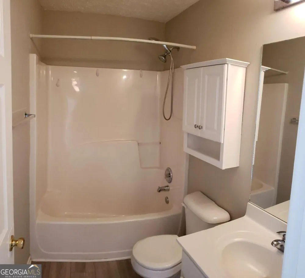 204 Wild Flower LN Canton, GA 30114