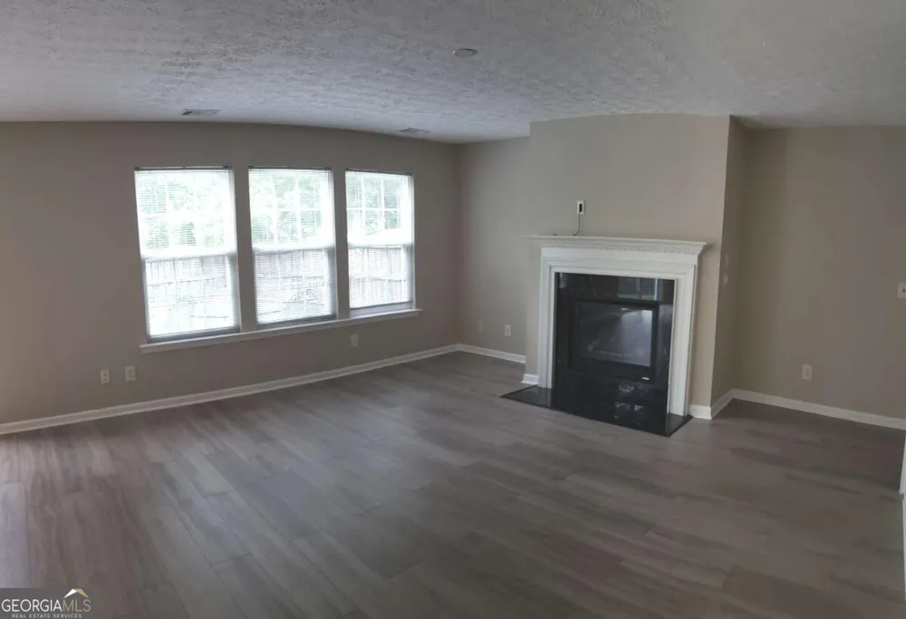 204 Wild Flower LN Canton, GA 30114