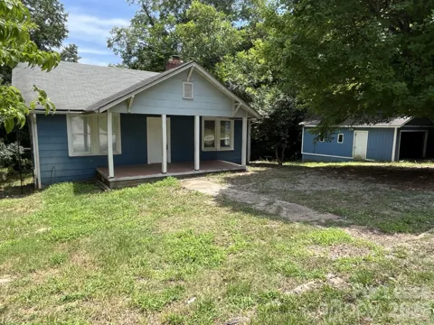 975 Old Charlotte Road SW
