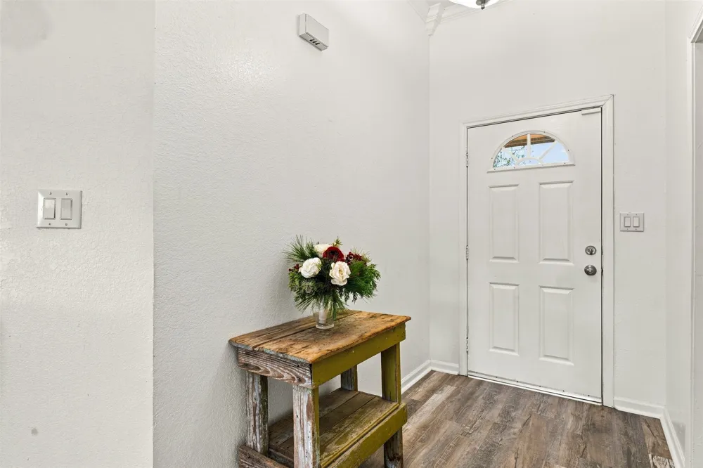 220 Knight Lane Lacy Lakeview, TX 76705
