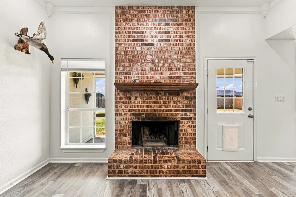 220 Knight Lane Lacy Lakeview, TX 76705