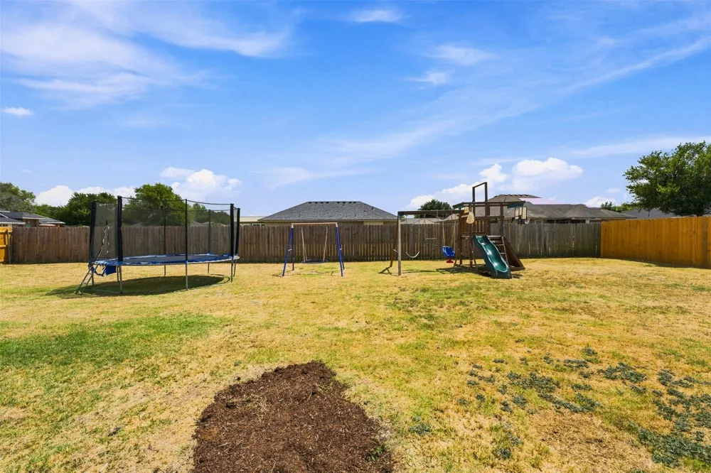 220 Knight Lane Lacy Lakeview, TX 76705