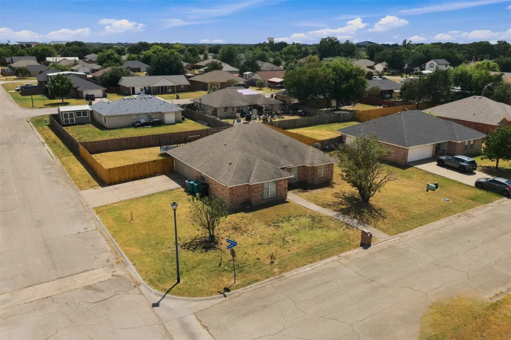 220 Knight Lane Lacy Lakeview, TX 76705