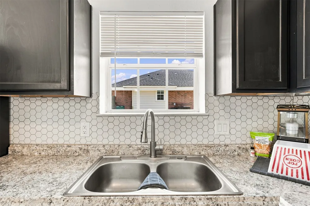 220 Knight Lane Lacy Lakeview, TX 76705