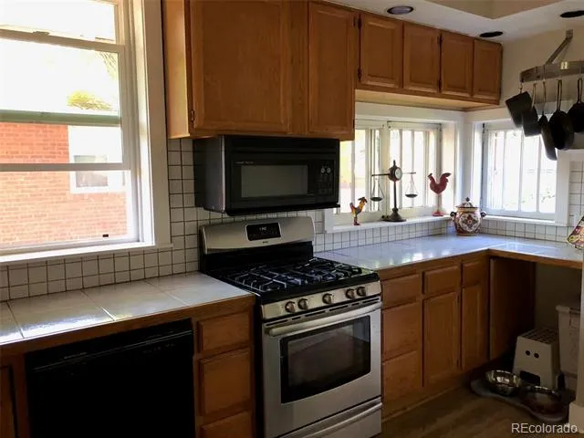 1059 Jackson Street Denver, CO 80206