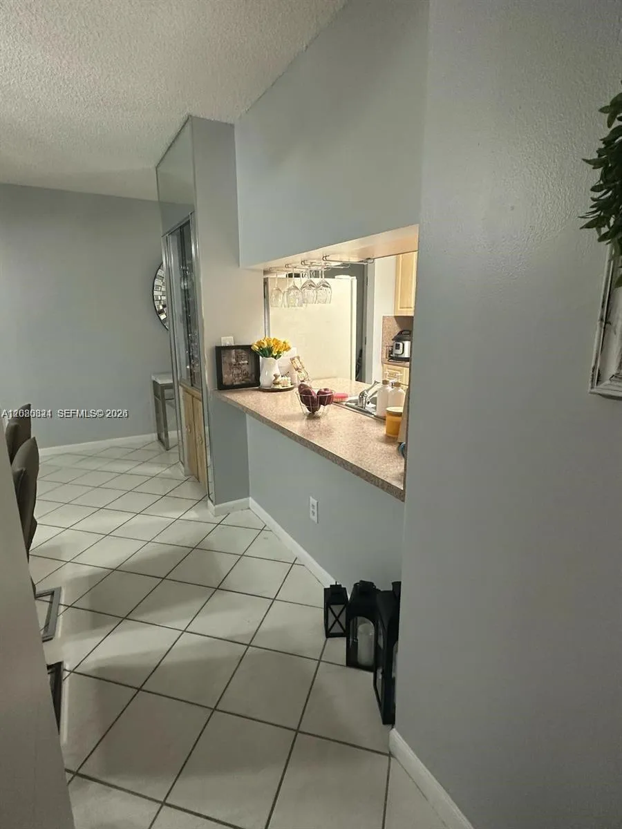 460 E 23rd St #207 Hialeah, FL 33013
