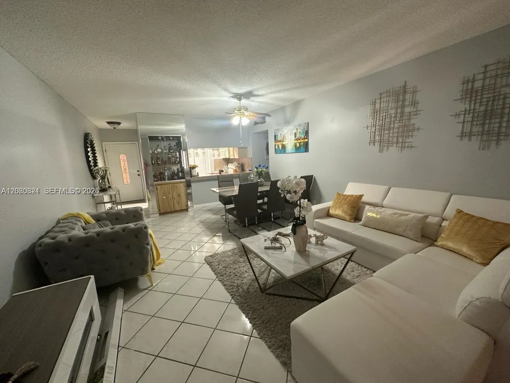 460 E 23rd St #207 Hialeah, FL 33013