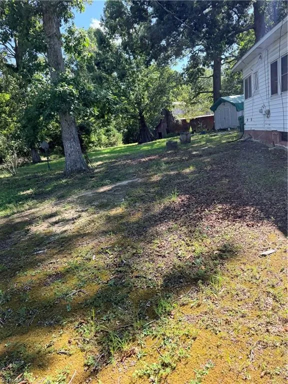 1534 Skeet Club Road High Point, NC 27265