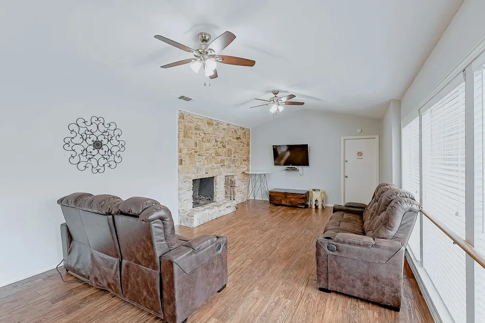 8100 N Mopac Expressway #17-278 Austin, TX 78759