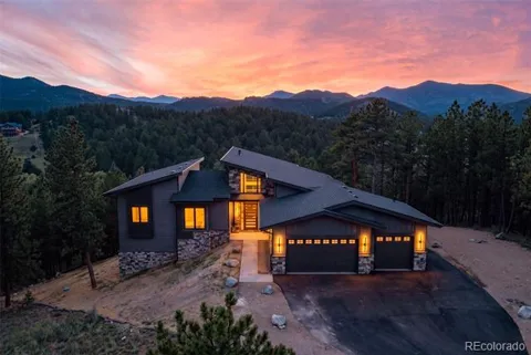 5197 Mountain Vista Lane