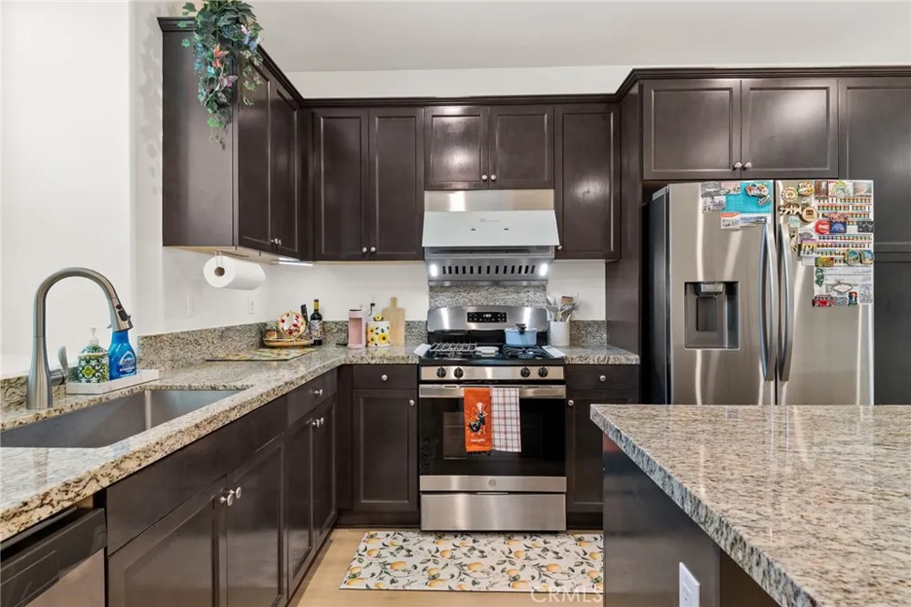 13931 Blossom Way Eastvale, CA 92880