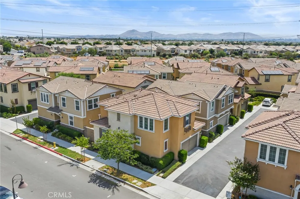 13931 Blossom Way Eastvale, CA 92880