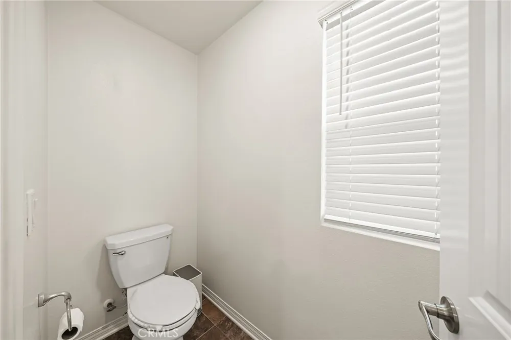 13931 Blossom Way Eastvale, CA 92880