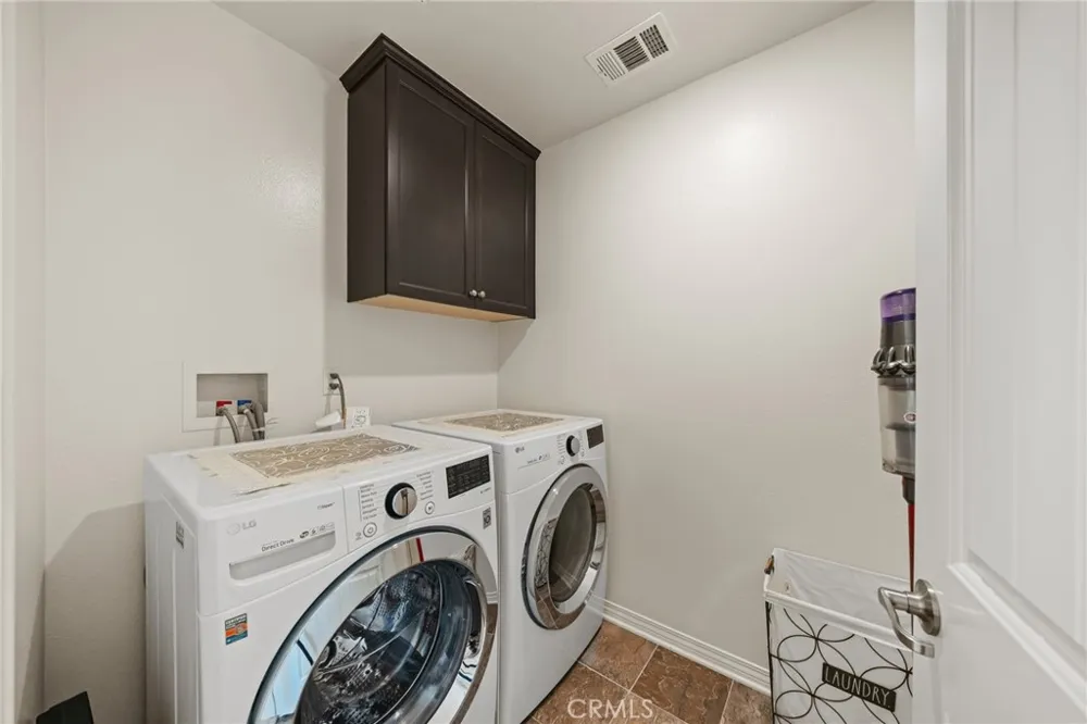 13931 Blossom Way Eastvale, CA 92880
