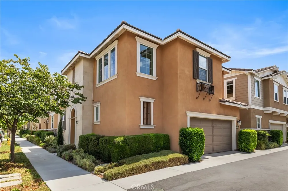 13931 Blossom Way Eastvale, CA 92880