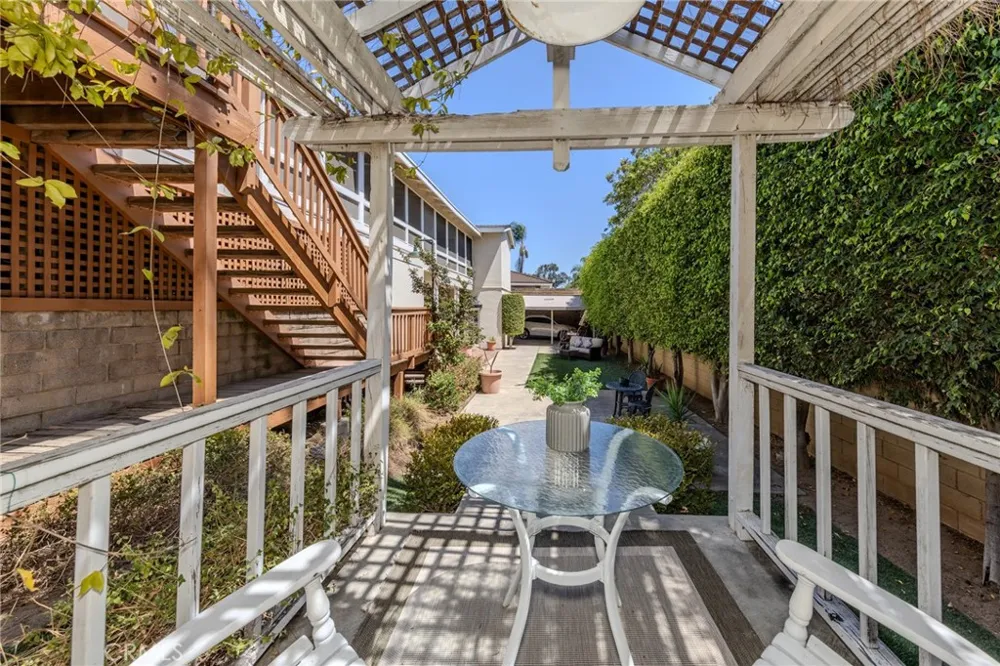2326 Almira Avenue Fullerton, CA 92831