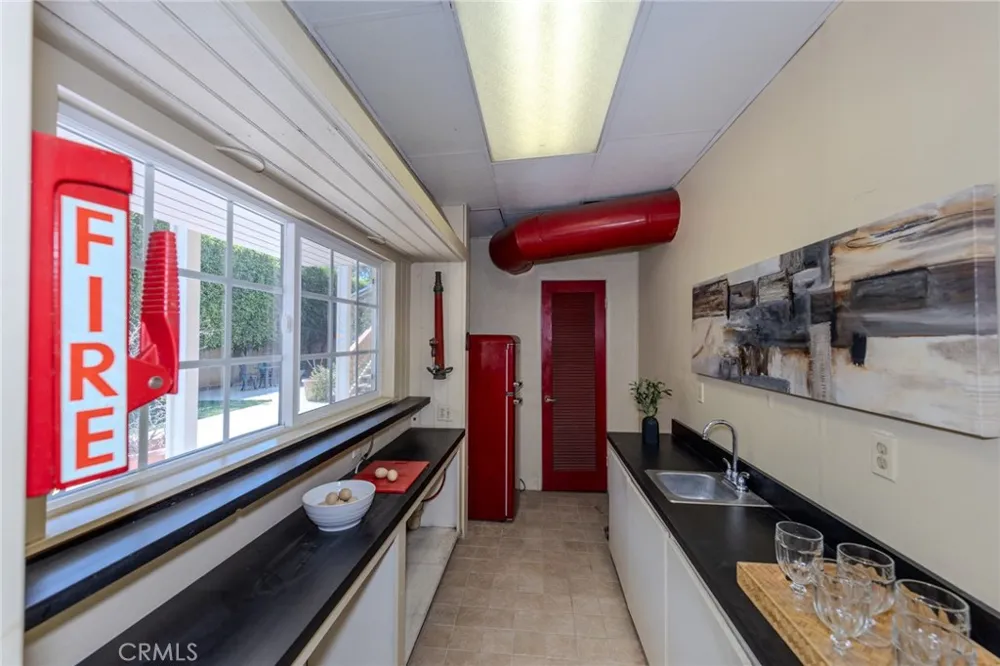 2326 Almira Avenue Fullerton, CA 92831