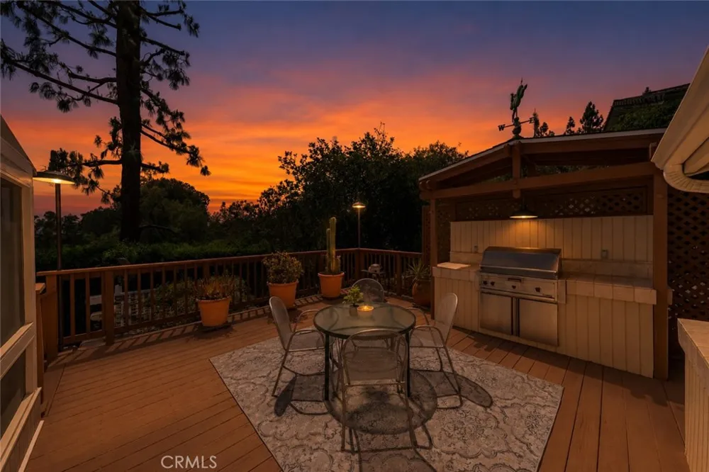 2326 Almira Avenue Fullerton, CA 92831