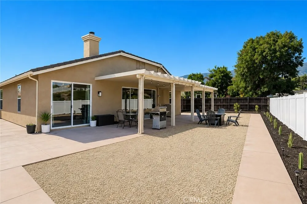 13810 Cheina Court Corona, CA 92883