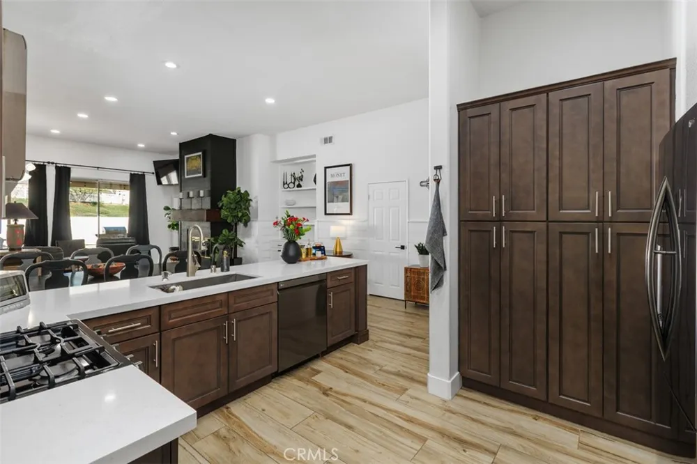 13810 Cheina Court Corona, CA 92883