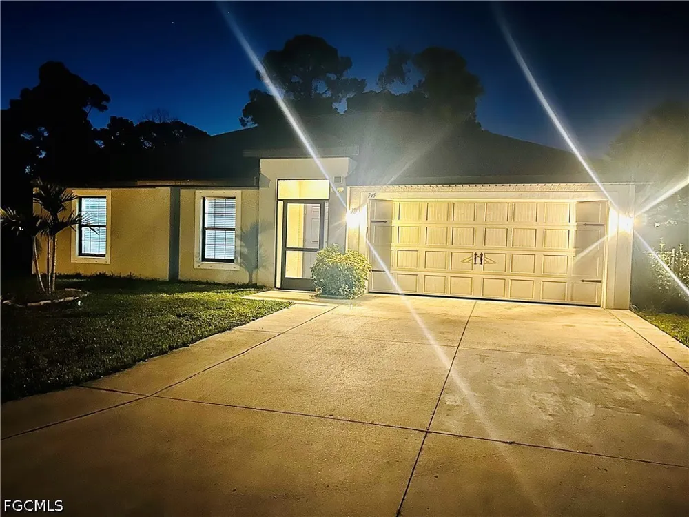 Evening Shade Lane Lehigh Acres, FL 33974
