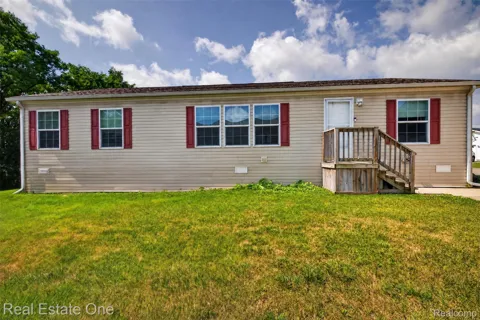 16047 Windsor Lane
