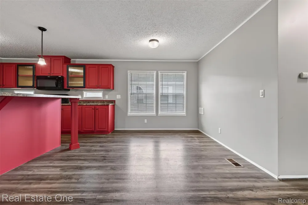 16047 Windsor Lane Holly Township, MI 48442