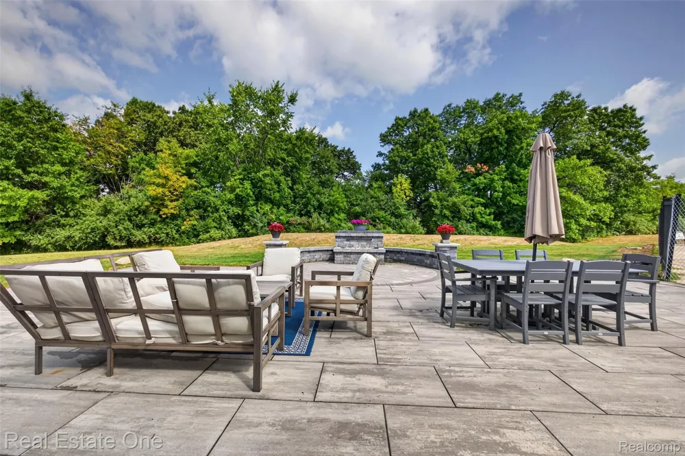 16047 Windsor Lane Holly Township, MI 48442