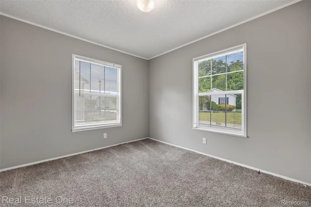 16047 Windsor Lane Holly Township, MI 48442