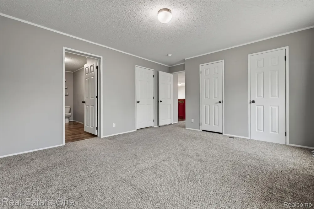 16047 Windsor Lane Holly Township, MI 48442