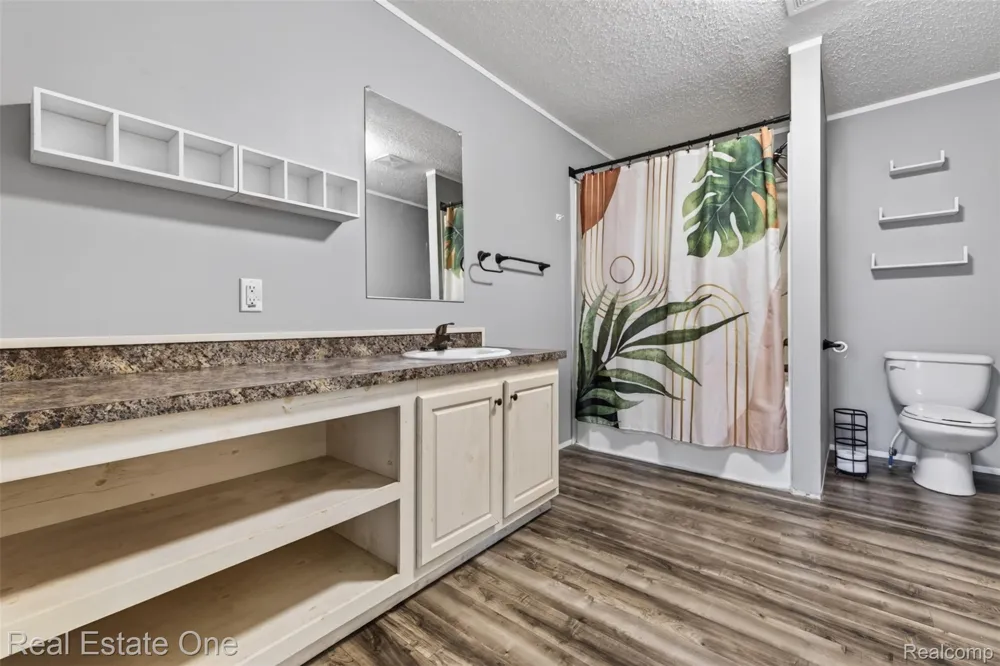 16047 Windsor Lane Holly Township, MI 48442
