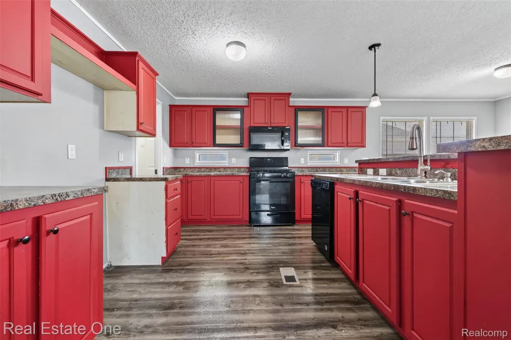 16047 Windsor Lane Holly Township, MI 48442