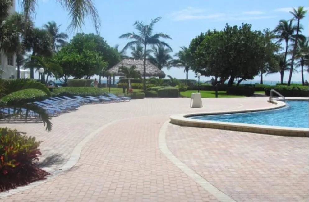 3001 S Ocean Drive Hollywood, FL 33019