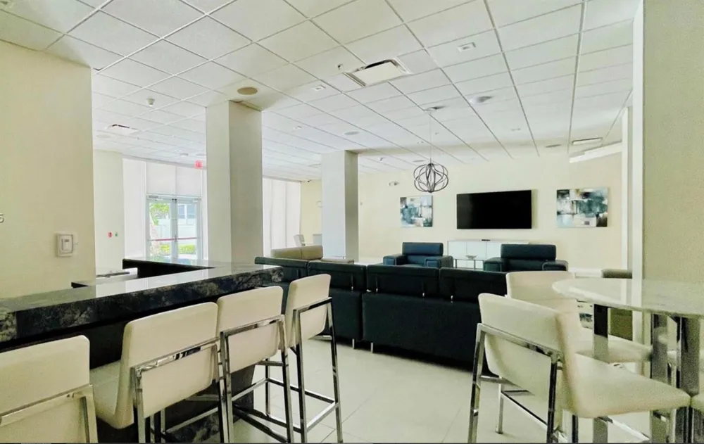 3001 S Ocean Drive Hollywood, FL 33019