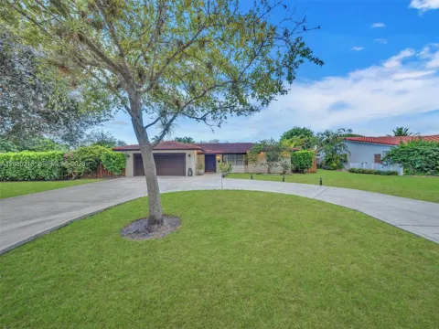 10305 NW 42nd Dr