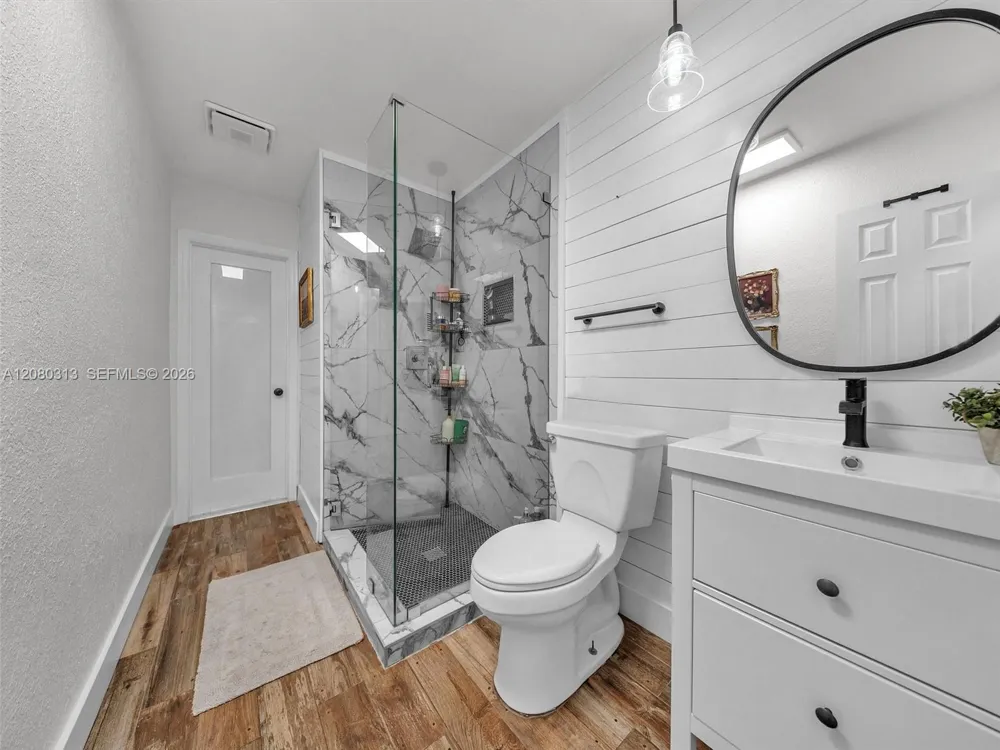10305 NW 42nd Dr Coral Springs, FL 33065