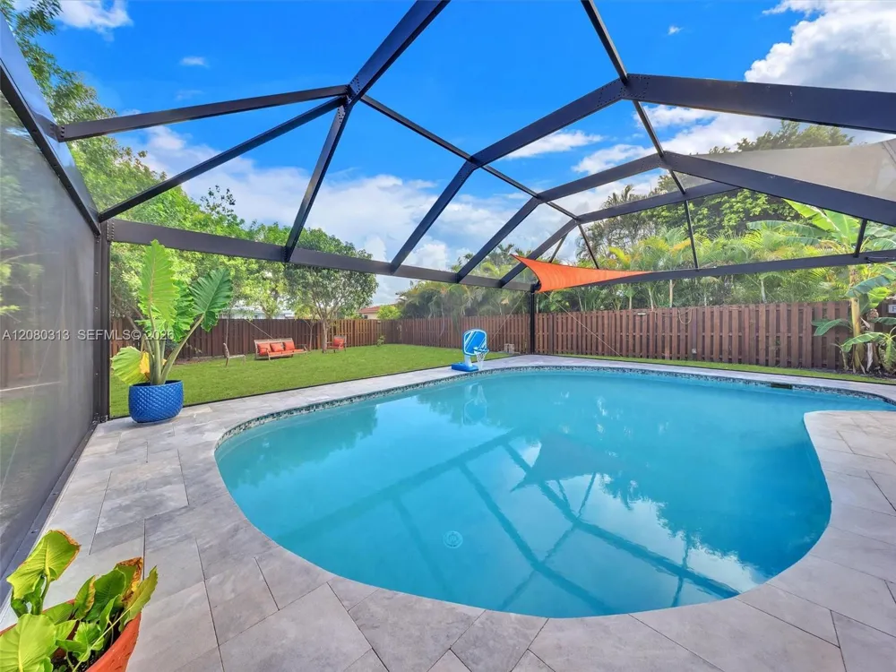 10305 NW 42nd Dr Coral Springs, FL 33065