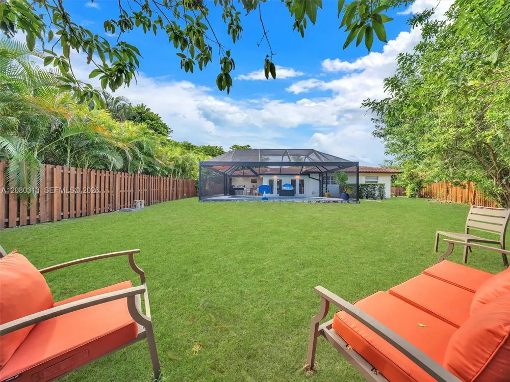 10305 NW 42nd Dr Coral Springs, FL 33065