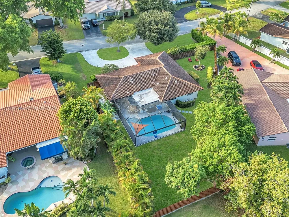 10305 NW 42nd Dr Coral Springs, FL 33065