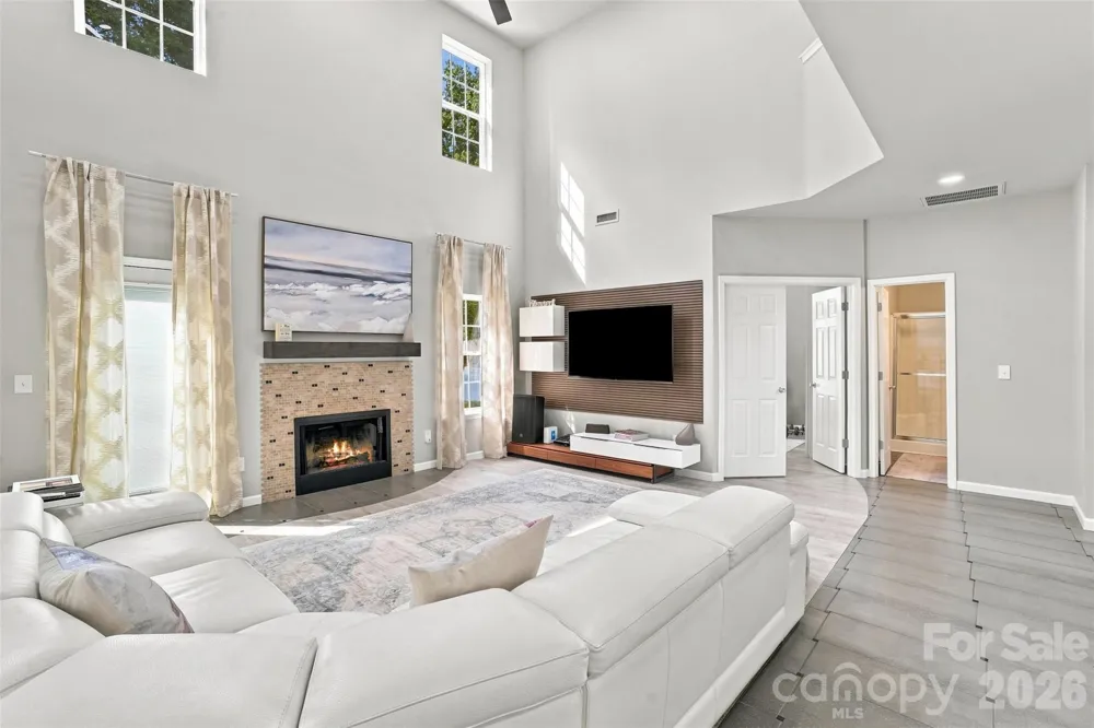 5909 Parkstone Drive Matthews, NC 28104