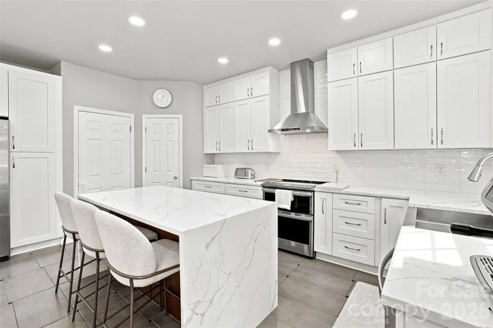 5909 Parkstone Drive Matthews, NC 28104