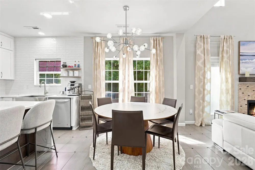 5909 Parkstone Drive Matthews, NC 28104