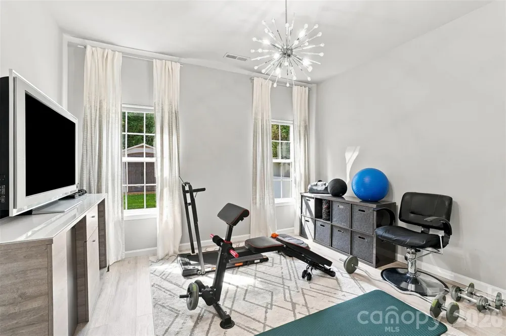 5909 Parkstone Drive Matthews, NC 28104