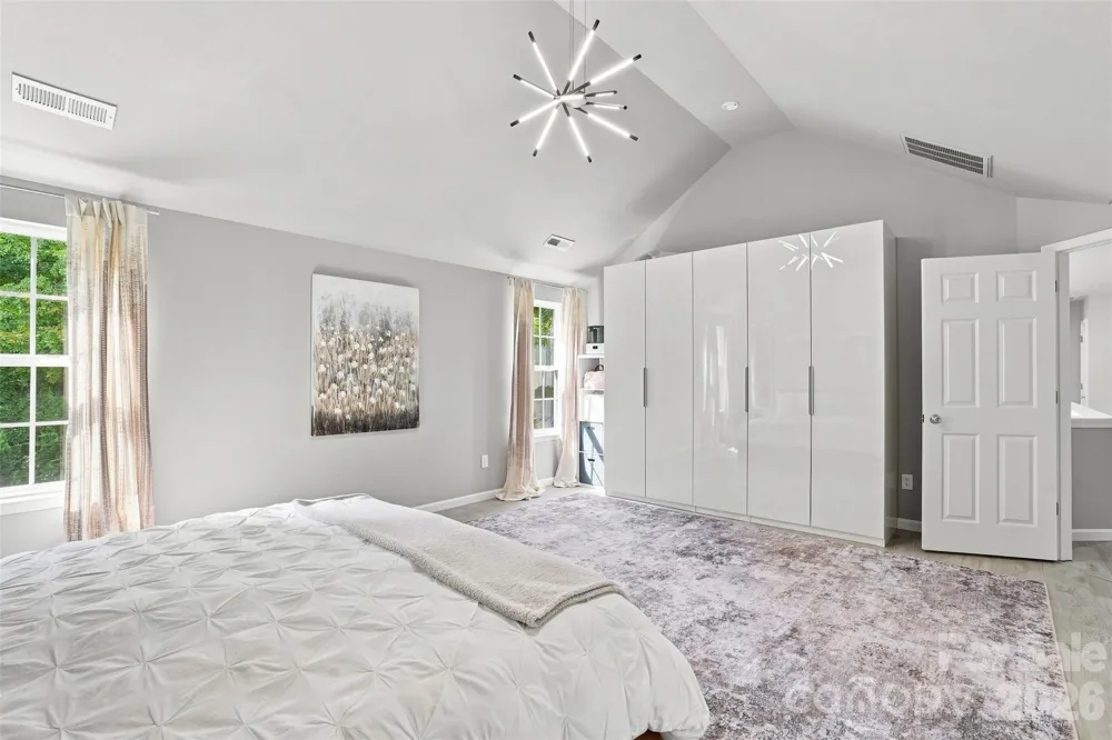 5909 Parkstone Drive Matthews, NC 28104