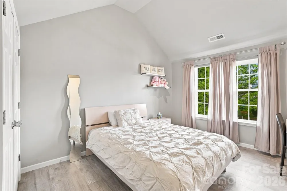 5909 Parkstone Drive Matthews, NC 28104