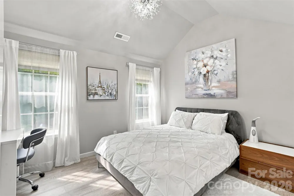 5909 Parkstone Drive Matthews, NC 28104