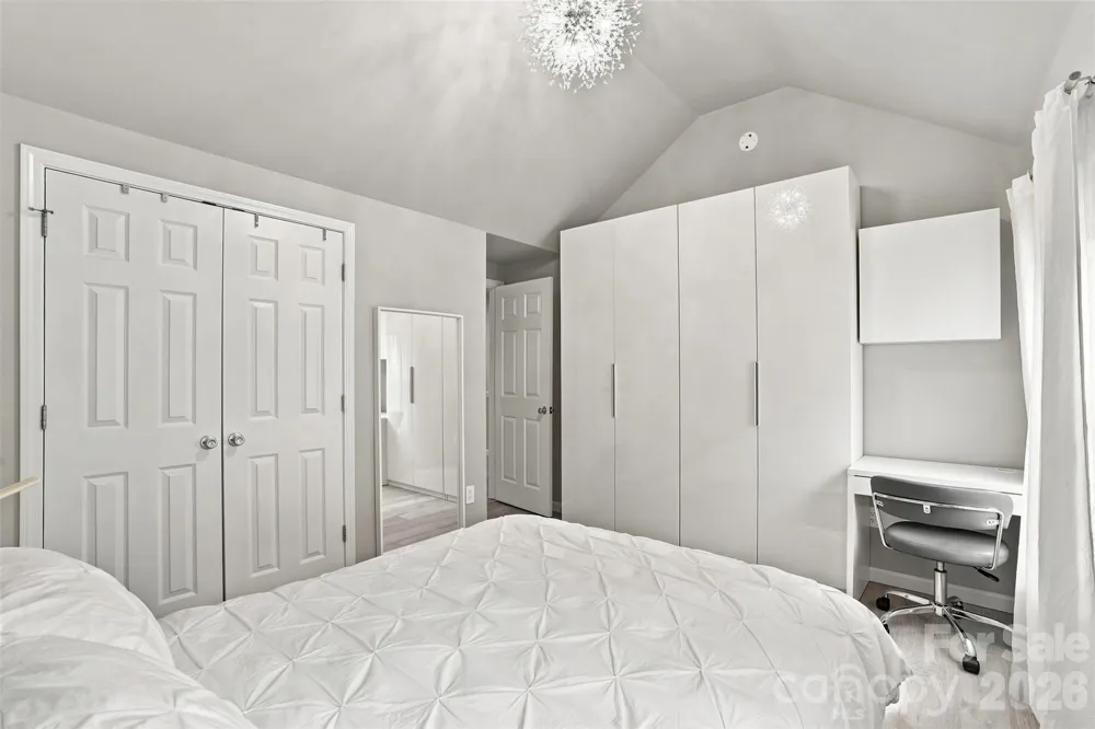 5909 Parkstone Drive Matthews, NC 28104