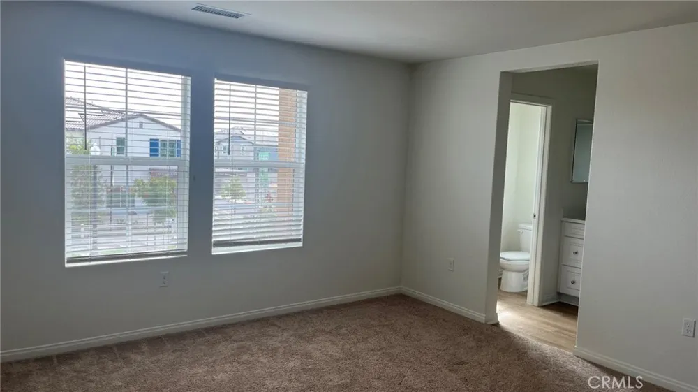 4285 E Carmel Privado Ontario, CA 91761